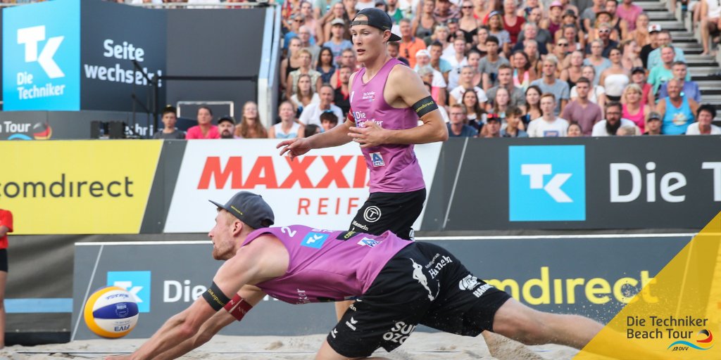 Die Spannung steigt, beide Halbfinals gehen in den Tiebreak! 😱 bit.ly/ranLivestreamD…
#DMTimmendorf #BeachVolleyball #TechnikerBeachTour