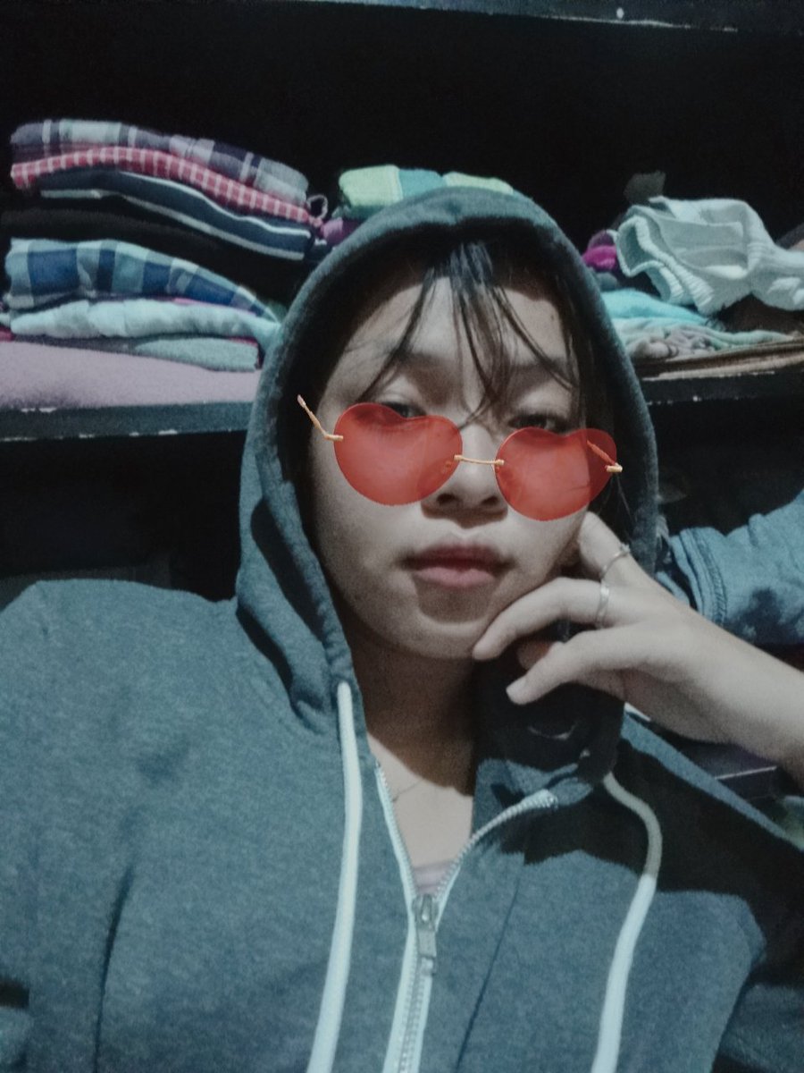 kizsolomon's tweet photo. ting tugnaw nas relasyon ninyo awhahaha #HiSeptember https://t.co/zSKCVqutKm