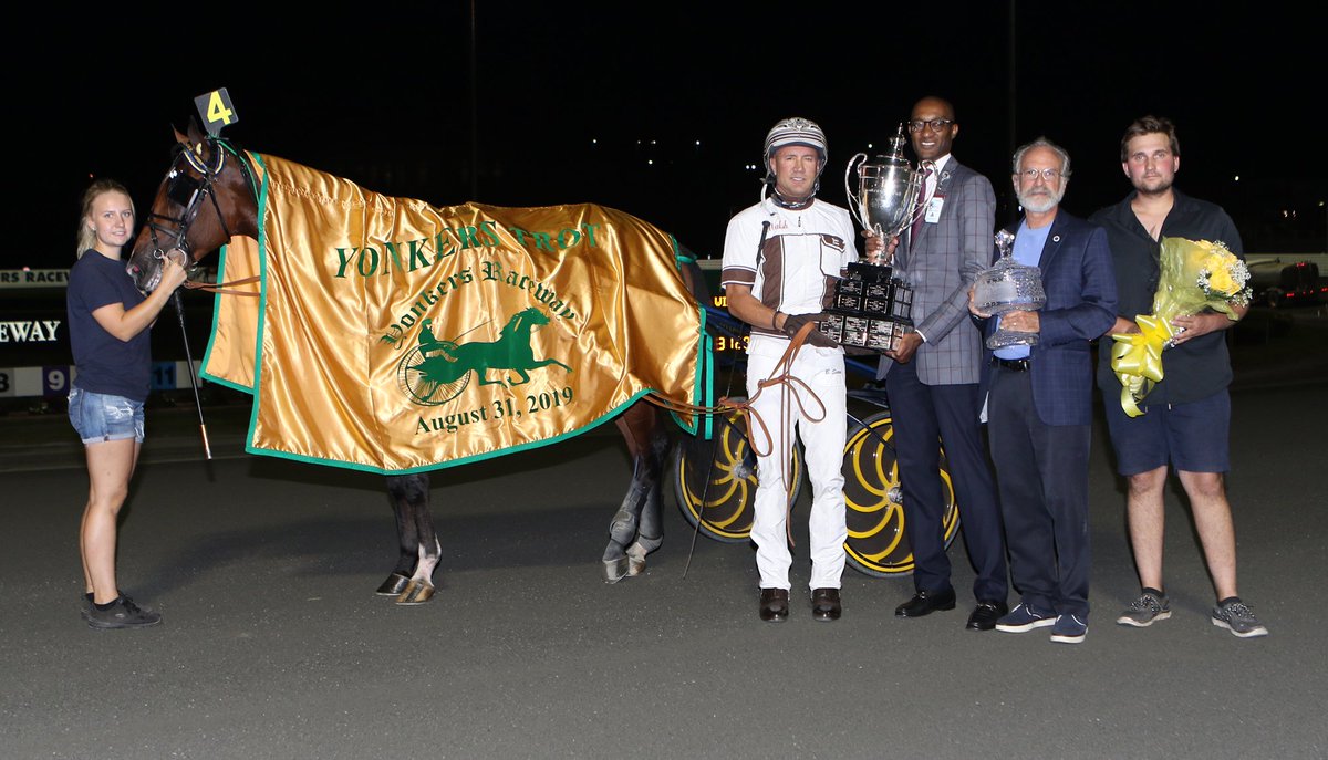 Joe_Zagari's tweet photo. #Giampanzee 🇺🇸 #ChapterSeven won 65th #YonkersTrot 2019🏆🇺🇸 - 2nd step #TripleCrown on 🏟️@YonkersRaceway with #BrianSears & @MarcusMMelander @kagebrandt @nnorlander @Courant_AB ⏱️ 1:53.3 on 1 Mile (28.3) over #Hambletonian winner #ForbiddenTrade and #SoulStrong
📷 @Ragingmike https://t.co/o6dqI0rCPr