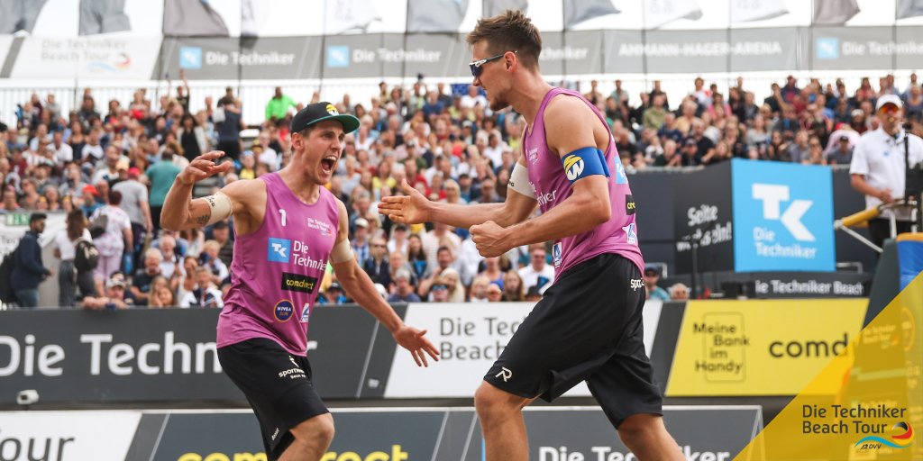 Wahnsinn!! Die Poniewaze rocken auch die #DMTimmendorf
und spielen um den Titel! 🥳🎉 #BeachVolleyball #TechnikerBeachTour