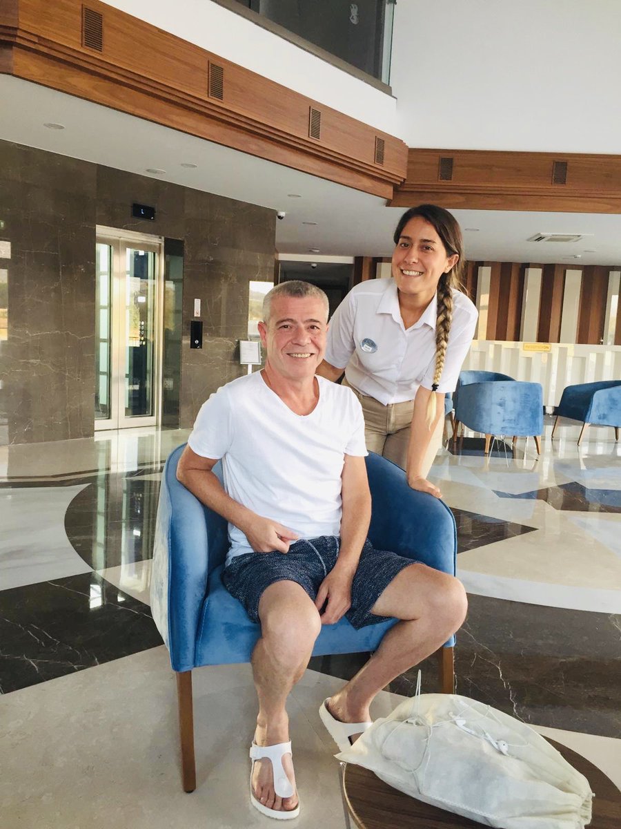 acroterhotels's tweet photo. LEVENT YÜKSEL ve ekibi ACROTER HOTEL Datça’da sizi ağırlamaktan mutluluk duyuyoruz 🕺🏼🎸🎶
@acroterhotels #datcahotels #datçahotel #acroterhotels #leventyuksel #leventyüksel #konser #datca #datça #datçakonser #leventyükselfan #leventyükselfanclup #leventyukselfanpage https://t.co/VWXUNAcpei