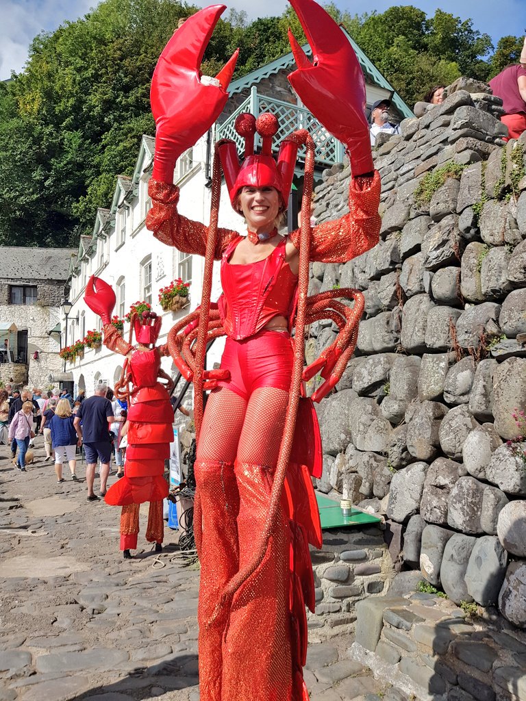 Lauren_Heath_PA's tweet image. Gorgeous day in @ClovellyVillage for their #ClovellyLobsterFestival. #clovelly #NorthDevon #daysout