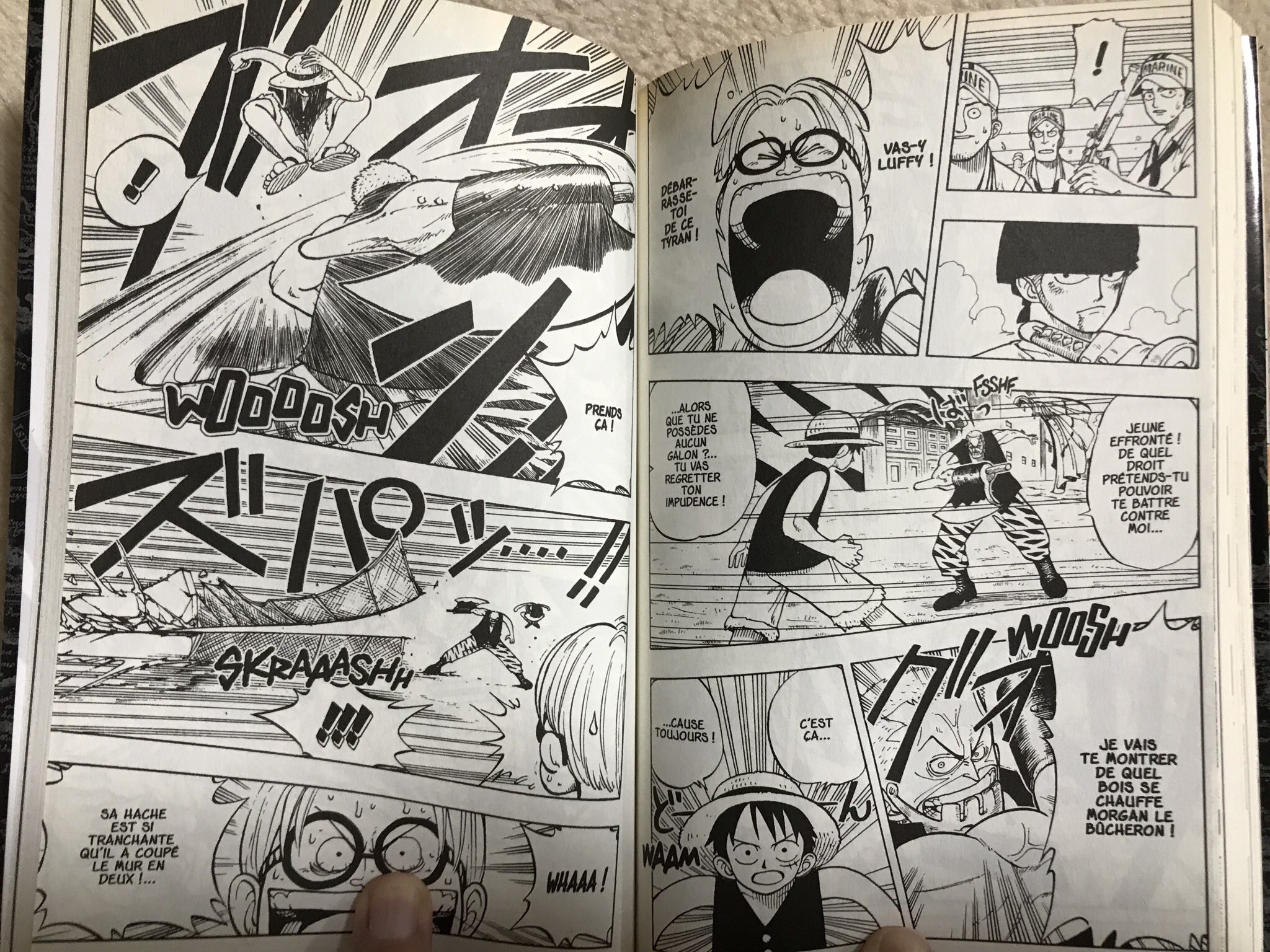 サイガ 下手の猫好き Di Twitter フランス版のone Piece 効果音や書き文字は消せないので 出来る限り雰囲気を近付けて似たニュアンスの言葉を加えてある 日本語の どん は向こうだと Wam らしい 吹き出しってだいたい日本語の縦表記に合わせてあるから