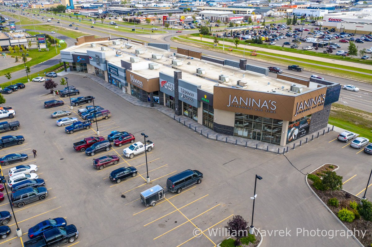 williamvavrek's tweet image. Monaco Square in Grande Prairie, Alberta #gpab #advancedoperations #controlledairspace #onfrequency #airspacecoordination #navcanada #drone #aerialphotography @navcanada @BrooksHoffos