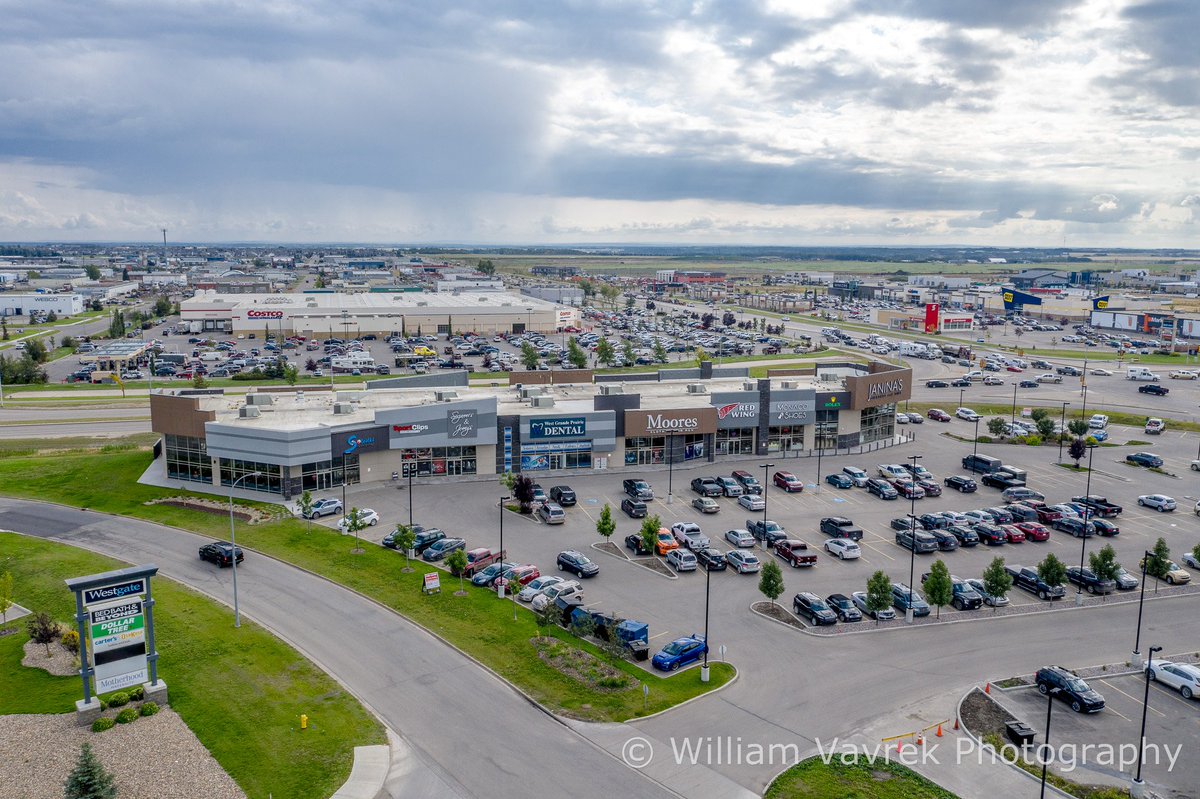 williamvavrek's tweet image. Monaco Square in Grande Prairie, Alberta #gpab #advancedoperations #controlledairspace #onfrequency #airspacecoordination #navcanada #drone #aerialphotography @navcanada @BrooksHoffos