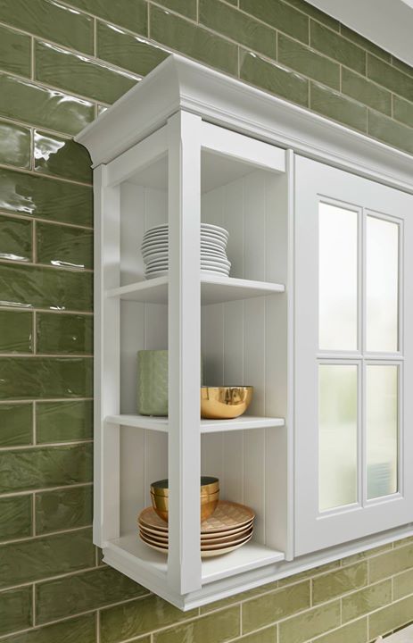 PortfolioKitch's tweet photo. 😀Avocado is back in fashion!!😀 
Well we think so anyway.
How gorgeous is this Nolte Windsor Lack kitchen shown here in avocado and white? Combining traditional and modern with absolute perfection. https://t.co/vY2da4FULl