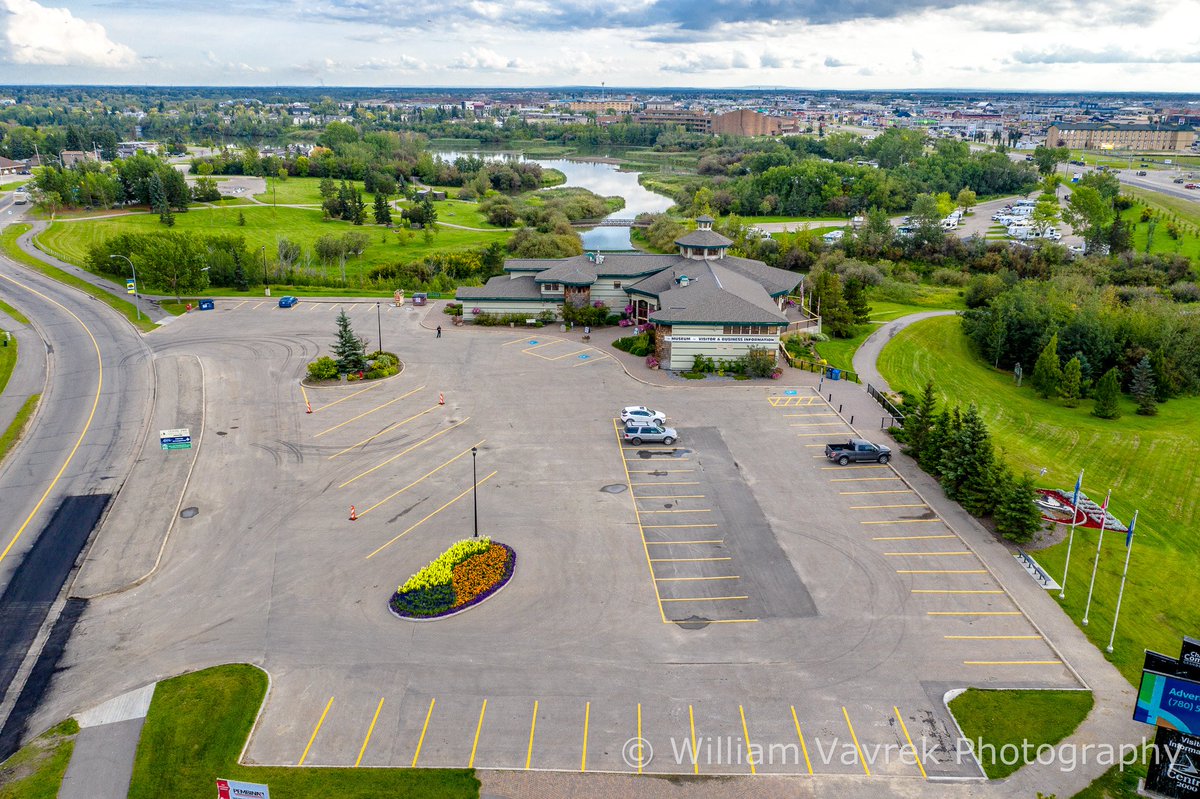 williamvavrek's tweet image. @GPtourism as seen from a birds eye view. #gpab #advancedoperations #controlledairspace #onfrequency #airspacecoordination #navcanada #drone #aerialphotography @navcanada @TravelAlberta @NatGeoTravel