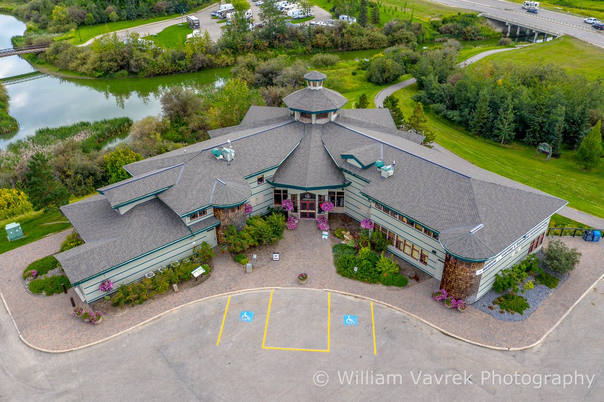 williamvavrek's tweet image. @GPtourism as seen from a birds eye view. #gpab #advancedoperations #controlledairspace #onfrequency #airspacecoordination #navcanada #drone #aerialphotography @navcanada @TravelAlberta @NatGeoTravel