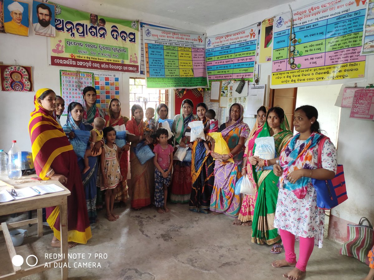 BpmuBasudevpur's tweet photo. Govt.has fixed 1st day of every month for distribution of Chhatua under SNP in the presence of Sub- Collector, DPC, Mission Shakti , CDPO, Supervisors and BPC, Mission Shakti of Basudevpur Block @BhadrakDswo https://t.co/qO2lQzv0DB