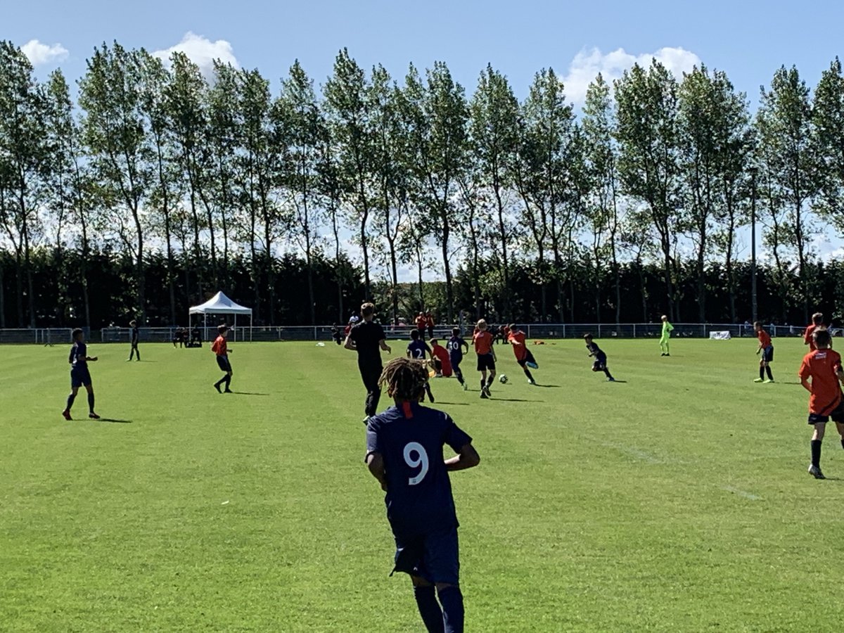 wwfcfdn's tweet photo. BREAKING NEWS! Our @zoomenterprises sponsored EDA U12’s squad just played again Paris Saint-Germain... and won 2-0. unbelievable goals saw Wycombe the victors! #PlayTheEDAWay #GoalsGoalsGoals #HardestWorkingTeam #FranceTour2019 https://t.co/qM4ENJoS0J
