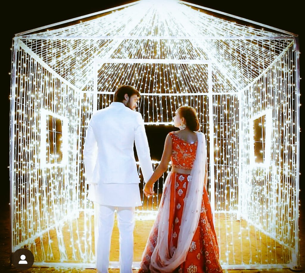 Naina55405305's tweet photo. Some love stories... Live forever..! And theirs will be the only one..! #MaNan #Hamesha
Because their fandom keeps on increasing day by day!

#KYYS4OnVootWithPaNiAsMaNan
@niti_taylor @LaghateParth https://t.co/8HZsxKI8iE