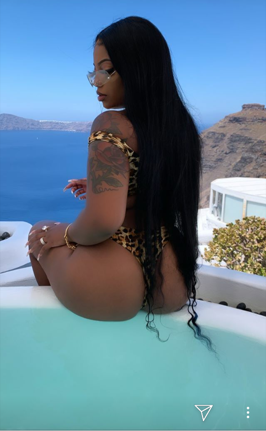 xo____keke's tweet photo. Definition of WOW!! ❤ I Love You Sooo Much @dearra ❤❤ #RoleModel #St.LucianFan🇱🇨 https://t.co/N9KYlTqNW6