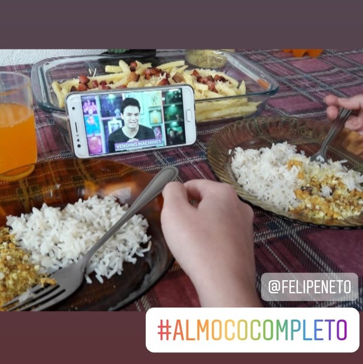 taehylineworld's tweet photo. #AlmoçoCompleto é com @felipeneto haha ❤️
#AlmocoCompleto https://t.co/0j7mjtsl3v