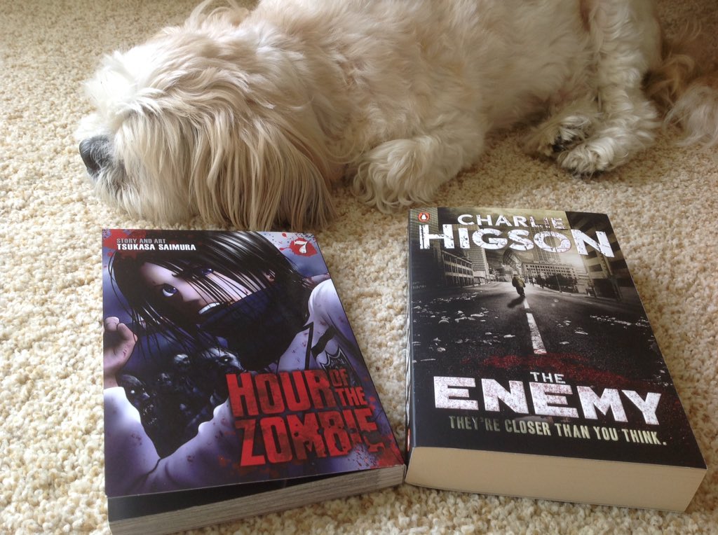 SuesBookNook's tweet photo. I'm starting with these two books for #APOC2019
Zombie apocalypse manga and novel.
Apocalypsathon 2019 Day 1 https://t.co/MqWVIH65wY