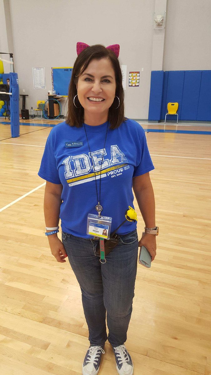jleebonena's tweet photo. Friday Falcon FARR Assembly. Perfect Attendance winners, Fabulous Falcons acknowledged, and our Teachers showed scholars our school dance. FIERCE FALCONS are here, we show no fear! Ask your scholar to show you! #IDEAEdgemere https://t.co/wfALNpvTAQ