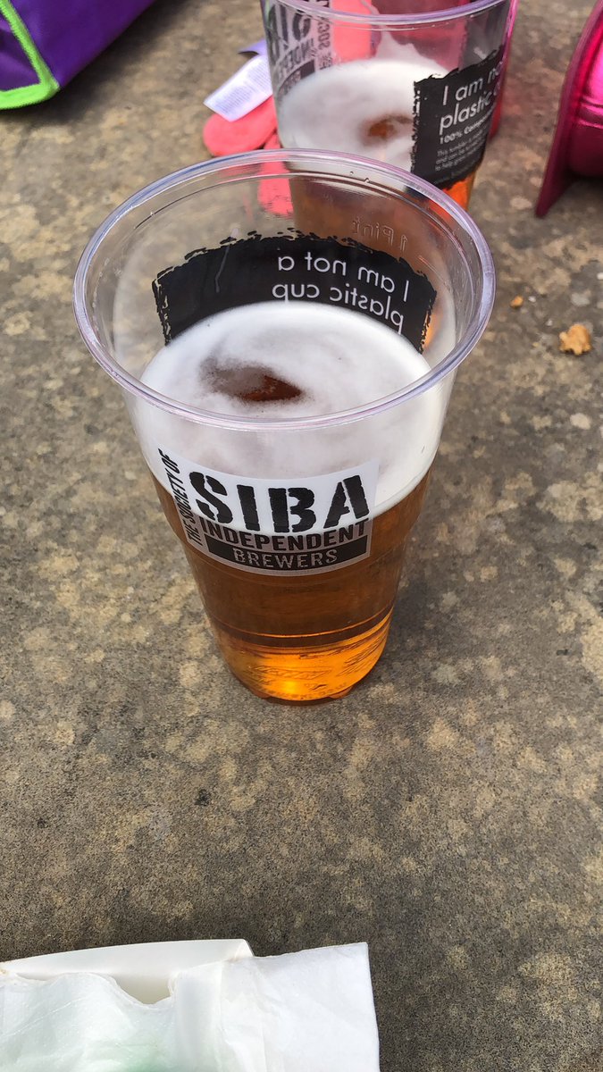 MickeyLightsOut's tweet photo. An awesome Dirty Elvis burger from @PigandJacket and a pint from Hepworth. Best Sunday lunch! #bignibble https://t.co/bQq2RHzhlU