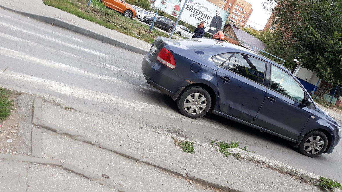 Пешеходный переход Мичурина/Революционная рядом школа примите меры по устранению! <a href="/SamMobilePriem/">Мобильная приемная Губернатора Самарской области</a> <a href="/DepGorHozSamara/">Департамент ГХиЭ</a> <a href="/Adm_Okt_Samara/">Администрация Октябрьского внутригородского района</a>