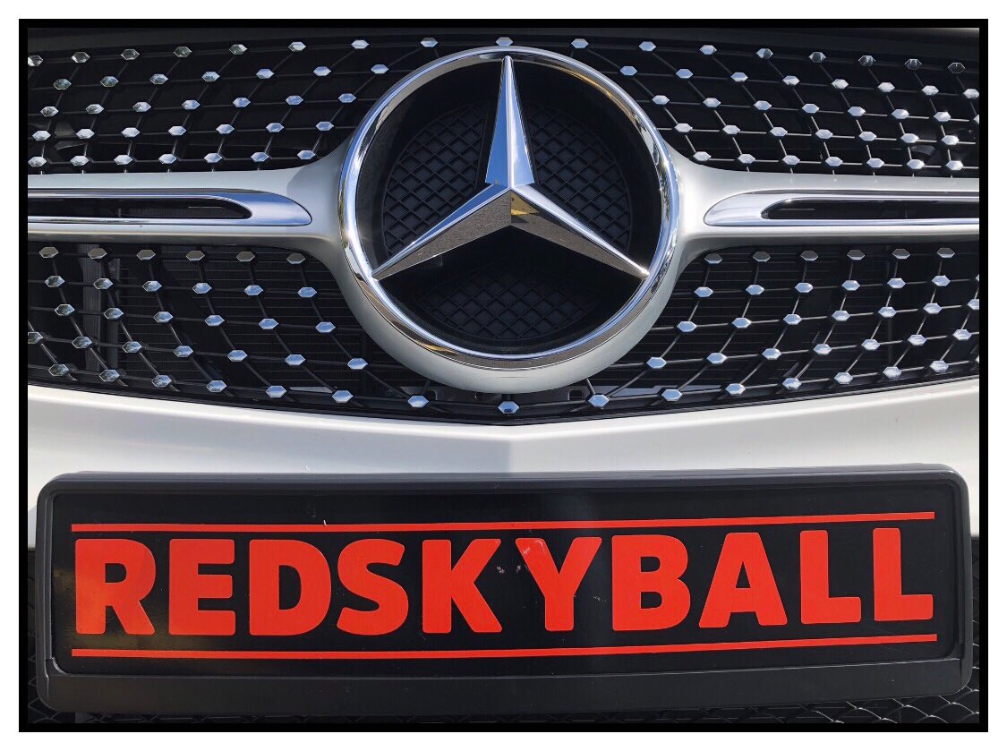 redskycharity's tweet image. Happy new plate day to clients of our partners @SytnerMB! We would like to wish you all many happy miles in your new Mercedes? #Newplate #69plate #Sytner #MercedesBenz #redskyball #NHS #HeartHealth @RedSkyBall