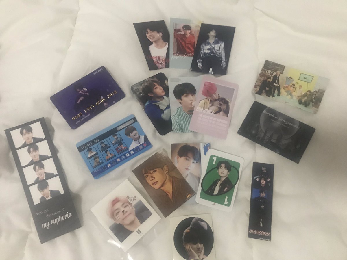 kimpeachytae's tweet photo. yesterday event was great!!!
#JKDAY0901 #maJKshop #platform901 #livinginfullkOOlour 
@missingfishball @bvbygoogie @painterjjk https://t.co/stfb5B853H