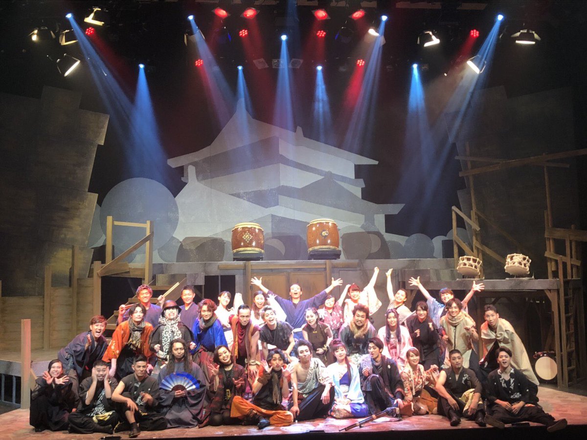 「ROBBER's LOVER」
無事終演いたしました🌸

御観劇下さった皆様、共演者の皆さん、スタッフの皆様…
多くの方に沢山沢山支えていただいて舞台に立つ事が出来たこと、この座組の一員でいられたこと、感謝の気持ちでいっぱいです！

また何処かで会えると信じて✨
有難う御座いました‼︎
＃ロバラバ2