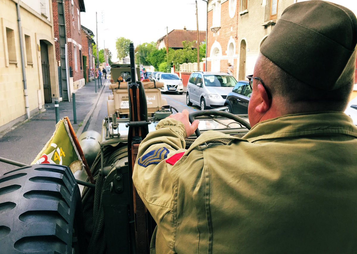 🇫🇷 🇺🇸 🇬🇧 🇨🇦 🇦🇺 Des cérémonies de la #Libération réussies à #Margny avec les associations patriotiques et historiques, les familles, chorale et cornemuse... la #Mémoire. Et <a href="/BHellal/">Bernard HELLAL</a> délivre à nouveau la ville 👍🏻