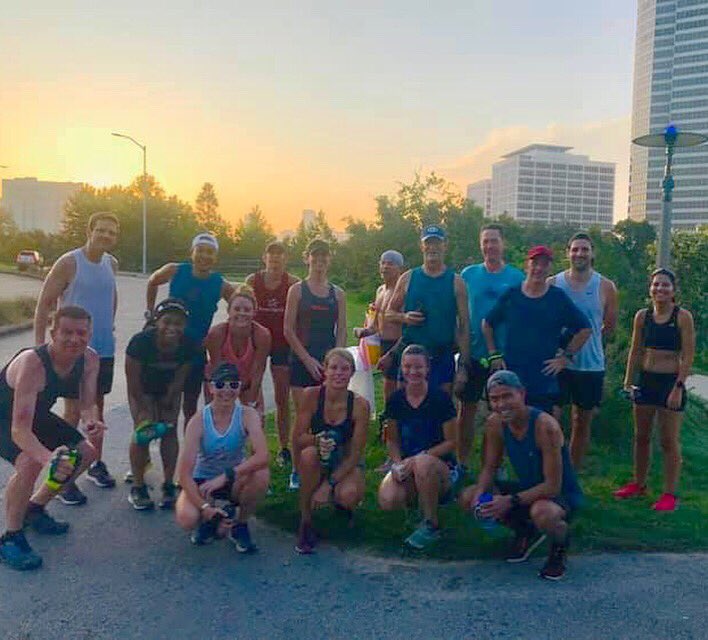 Houston_RHC's tweet photo. We ❤️ those Houston summer sunrise runs! #runnershighclubhtx #runhou https://t.co/6kpBsUUzUJ