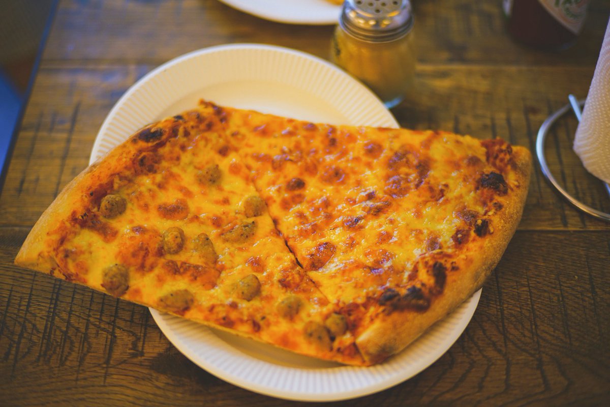 Uzivatel さとう無糖 Na Twitteru ピザ スライス Pizza Slice 渋谷 代官山 チーズ 390 イタリアンソーセージ 500