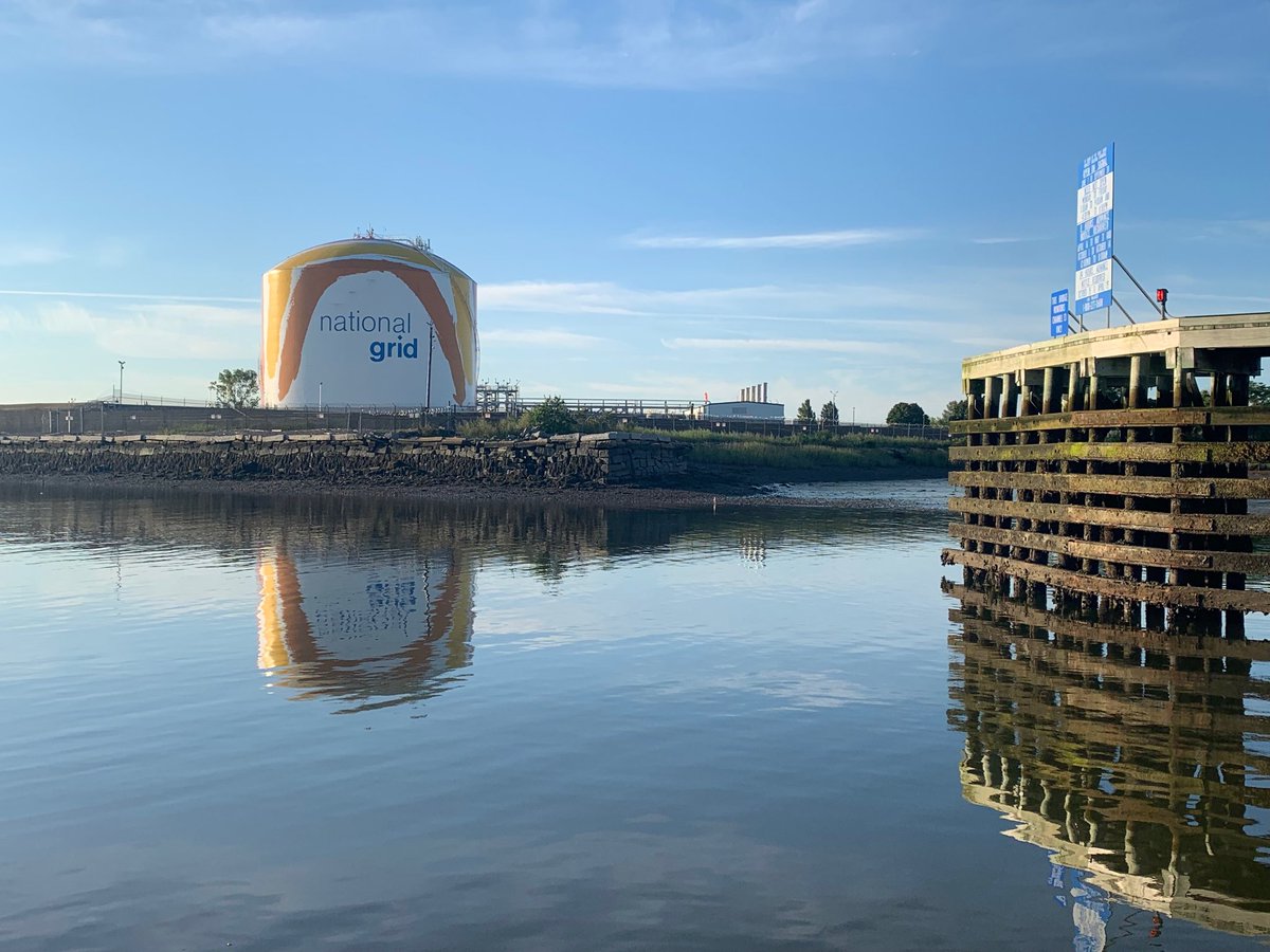 BostonFire's tweet image. At approximately 6:45 Boston Fire divers rescued a fisherman who was trapped in the current clinging to the pier at Beads bridge in Dorchester. The fisherman was in approx 8 to 10 feet of water for about 20 minutes before being rescued and suffered minor injuries.
