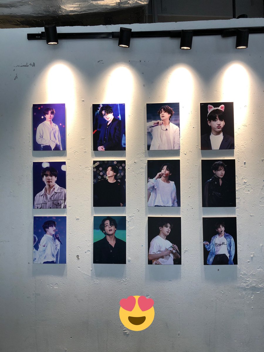 Michellensm's tweet photo. Happy Birthday Jungkook!!! 🎂🙆🏻‍♀️ Thank you @JKDAY0901 for organising. Really crowded today, but beautiful decorations. 😅 #maJKshop #JKDAY0901 https://t.co/zht7yOvyBY