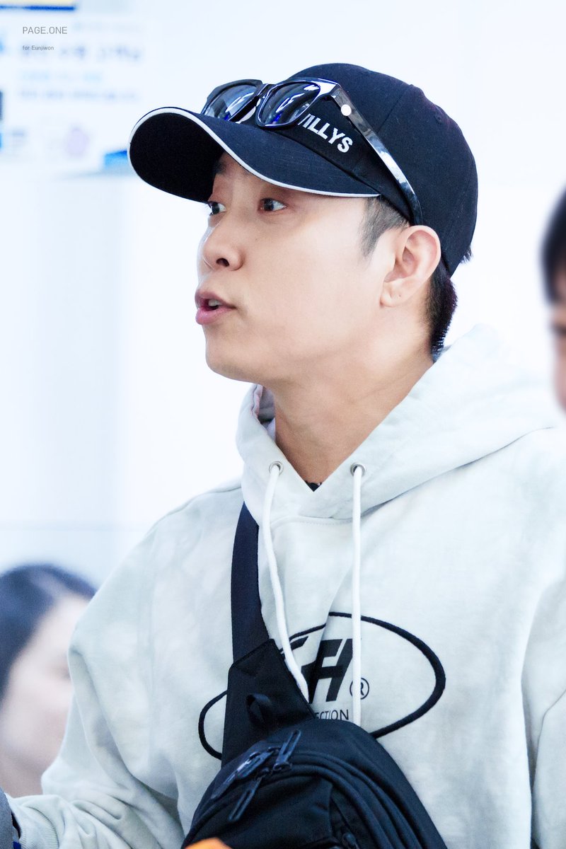 page___one's tweet photo. 190901 아이슬란드 출국
#은지원 #EUNJIWON #殷志源 #ウンジウォン https://t.co/bGyZ1hQyJH