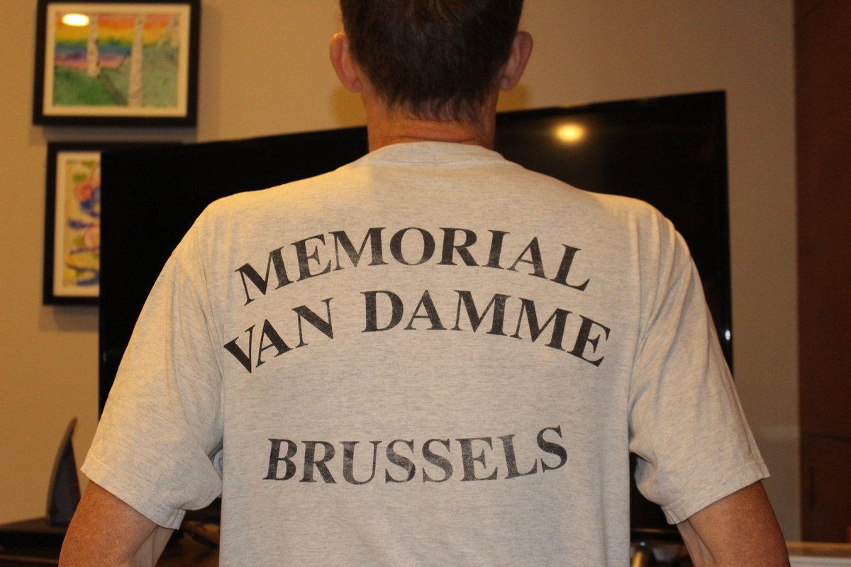 AustinJarrow's tweet image. Shirt of the day: 1998 Van Damme Memorial Athletics Meeting, Brussels (part of the Golden 4 along with Olso, Zurich and Berlin)
