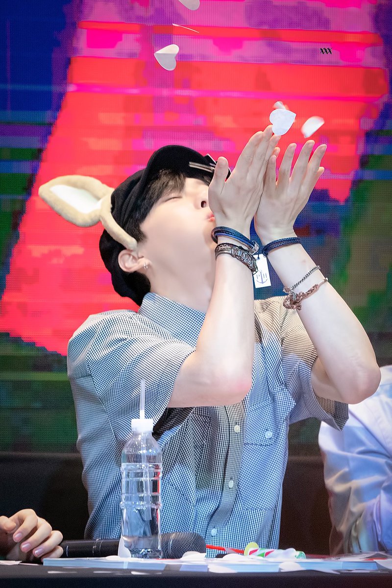 kFDmLbqv7igIbpS's tweet photo. 엑스원 플래시
엑스원 괜찮아요
엑스원 웃젤예
엑스원 리얼리티
엑스원 직캠
엑스원 애교
엑스원 셀카
엑스원 사랑해
#���스원_비상_퀀텀리프
#엑스원_초동_40만돌파 
#엑스원_원잇_영원히_함께해
#엑스원_데뷔_성공적
#엑스원_꽃길만_걷자 https://t.co/v92vJ9dcyI
