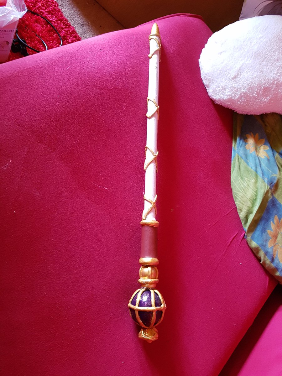 Sasu_san's tweet image. So da unsere Kulisse fertig wurde will ich auch die letzten zwei Bilder der Waffen zeigen :) 
die Kulissenbilder kommen erst nach dem Vorentscheid ;)

@wcsgermany #magicrose #wcsprelim