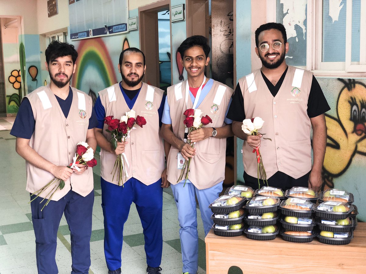 PHC_Mokhatat5's tweet photo. يتقدم مركز الرعاية الاولية بمخطط خمسة بجزيل الشكر والامتنان لكل من ساهم في مبادرة العودة للمدارس من مطويات ومنشورات ومعلومات صحية شكراً بحجم السماء متدربين ومتدربات التثقيف الصحي وصحة البيئه في المركز .. سدّد الله خُطاكم و وفقكم 🌷 https://t.co/KH9OdUEzIQ