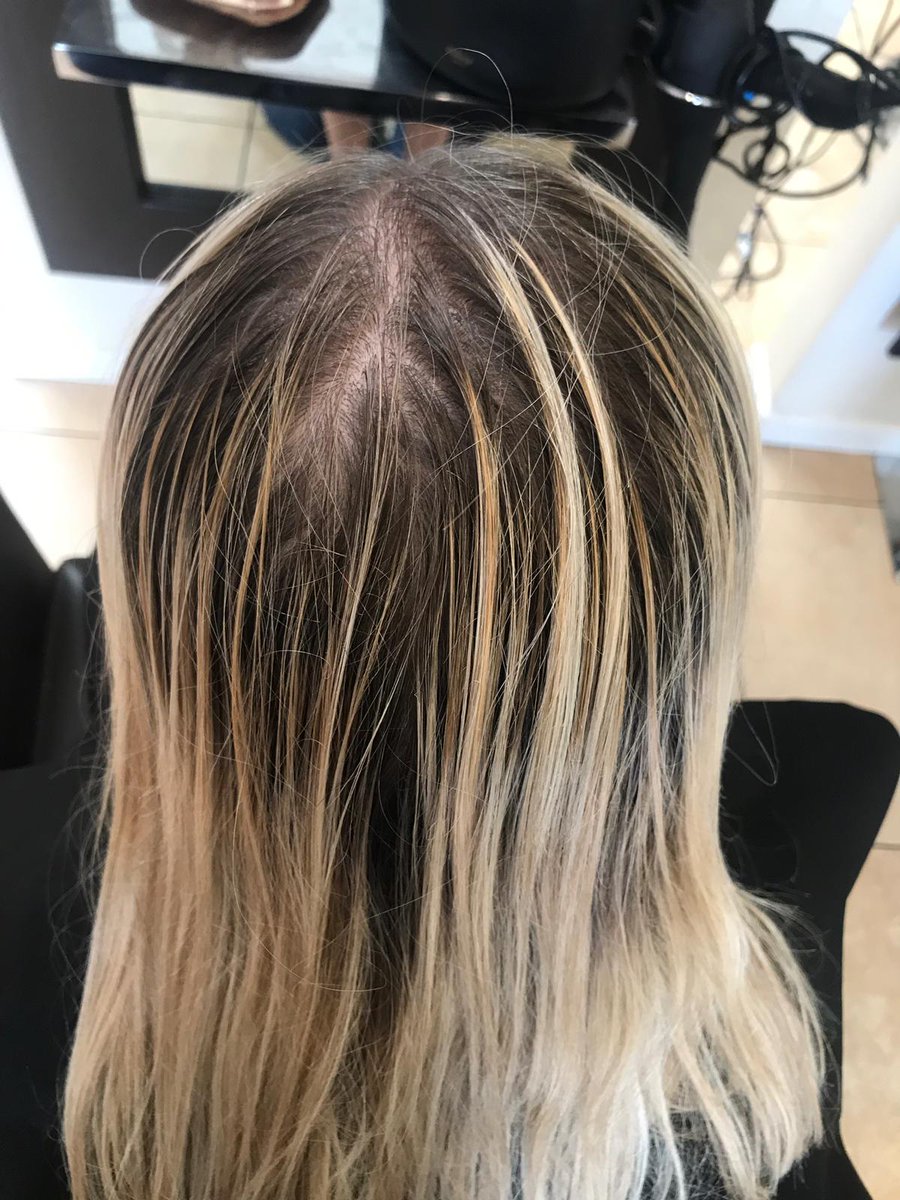 Fabulous foils by Leah yesterday👏

Before &amp; after photos featured below...

hairbusiness.co.uk 

#Cowbridge #ValeOfGlamorgan #Cardiff #Salon #EliteSalon #Hair #Hairdressing #Hairdresser #Foils #HappySunday
