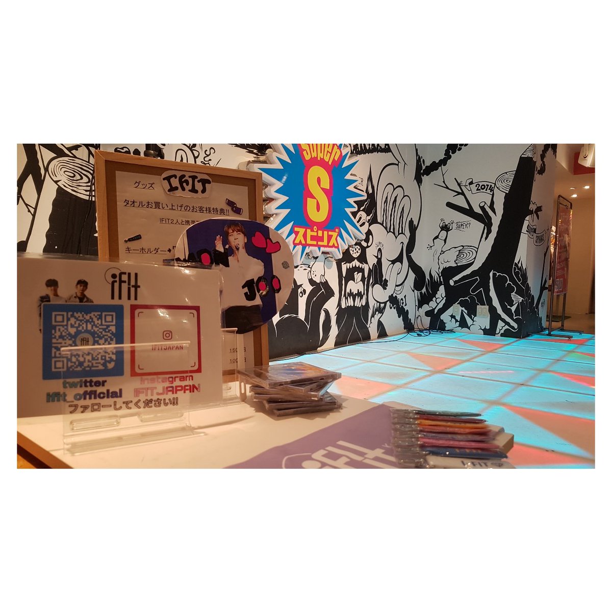 showtime_office's tweet photo. 土曜日神戸サンノミーアの楽しいイベント。
本当にたくさんの方が来てくださって遠いところからも来てくださって本当にありがとうございます。
もっと楽しい舞台でお返しいたします。
来週は金曜日は鶴橋でイベントします。韓国の街で
ホットドッグも食べて,トッポッキも食べて,公演も見て下さい。 https://t.co/NFhRNO6L6F