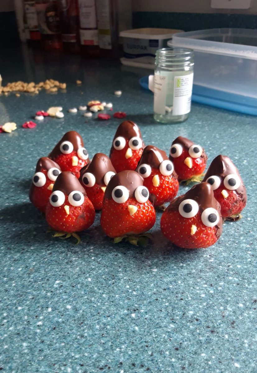 GeoPlumpy's tweet photo. My Nan sent me a picture of these strawberry chicks she made and they are so cute I’m dying https://t.co/Xa9mVr2XTW