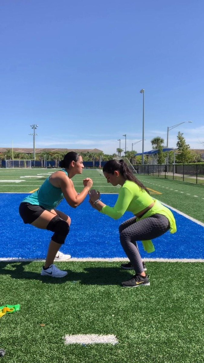 BelushiChrissy's tweet photo. Grab your gym buddy and step out to your nearest park or even at home. You don’t need any machines only yourself😉 Isa has a torn ACL. If she can do it you can too what’s your excuse?!🧐 #workout #buddyworkout https://t.co/ds5Strt6wH
