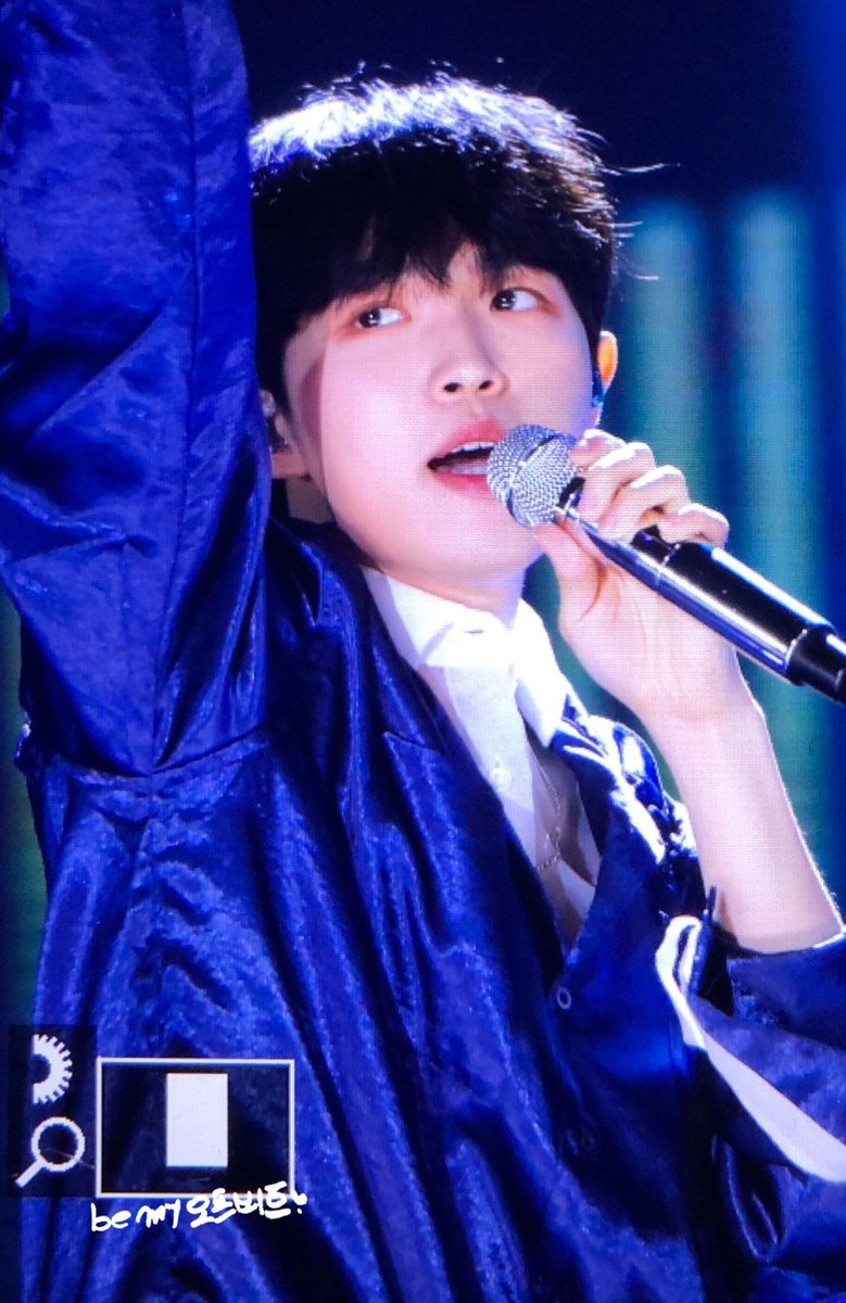 bemyoffbeat96's tweet photo. 190901 #김재환 #재환 💙💙💙 https://t.co/O0yVeHQz2H