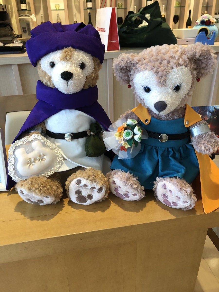 ぺやんぐ 私事ですが昨日結婚式でした ドラクエ好きの夫婦なので周りの人が色々用意してくれて感謝 ウェルカムボードも ダッフィーの服も全てが手作りなので本当に驚きのクオリティー