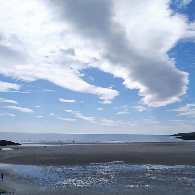 InchydoneySurfSchool tweet media