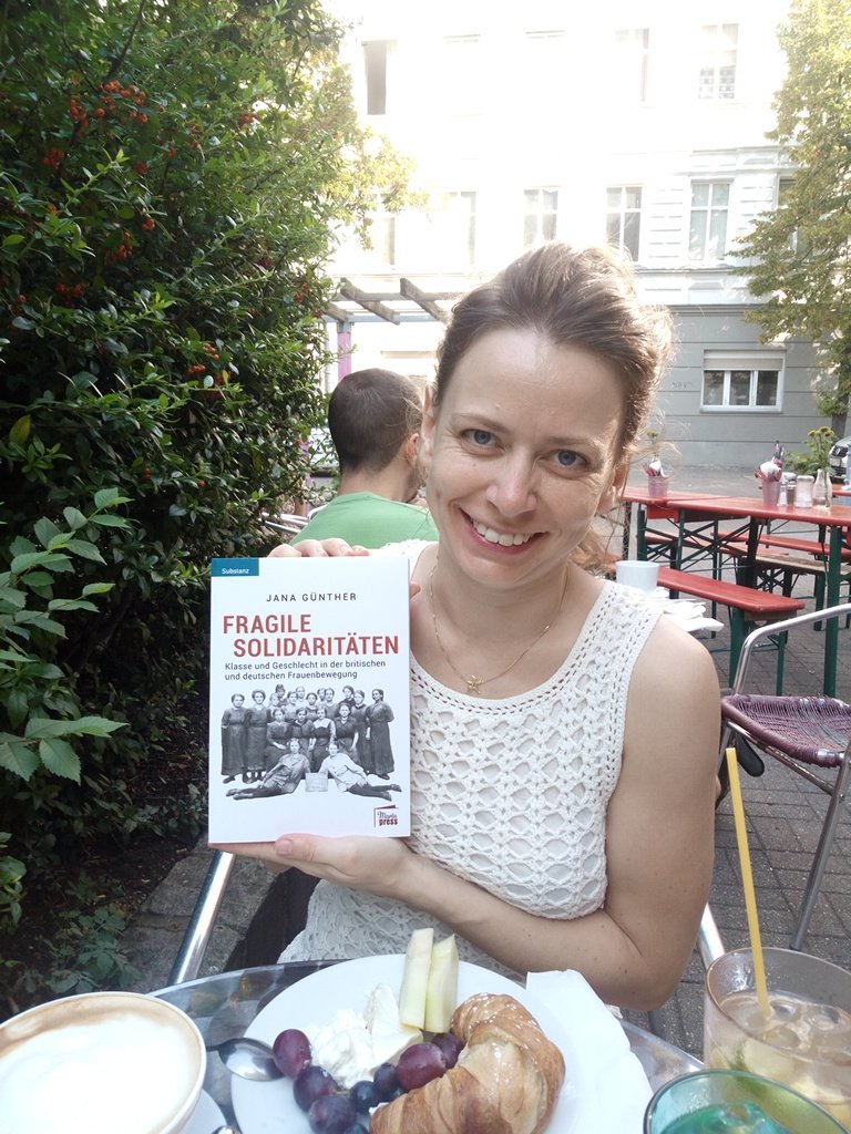 Neues Buch zur Frauenbewegung erschienen von der großartigen Jana Günther @tudresden_de : marta-press.de/cms/verlagspro…