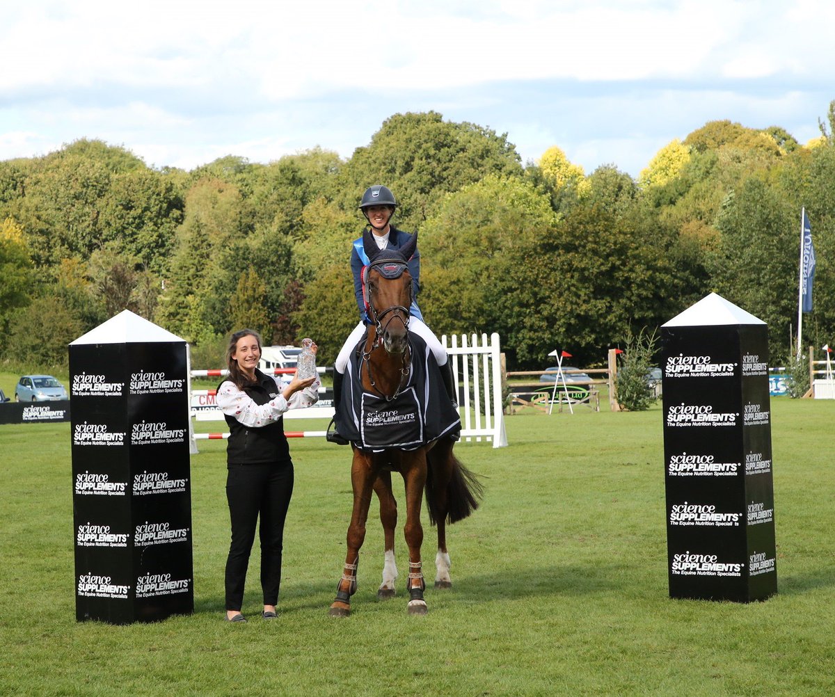 HicksteadEvents's tweet photo. Our feature class of the weekend was the Science Supplements All England Grand Prix and it did not disappoint. Congratulations:

🥇Harriet Nuttall &amp; Galway Bay Jed
🥈Lily Freeman-Atwood &amp; Cor-Leon VD Vlierbeek Z
🥉Georgia Tame &amp; Jeff Ten Halven

#ScienceSupplements #AEJC https://t.co/ZzO8Cpye6s
