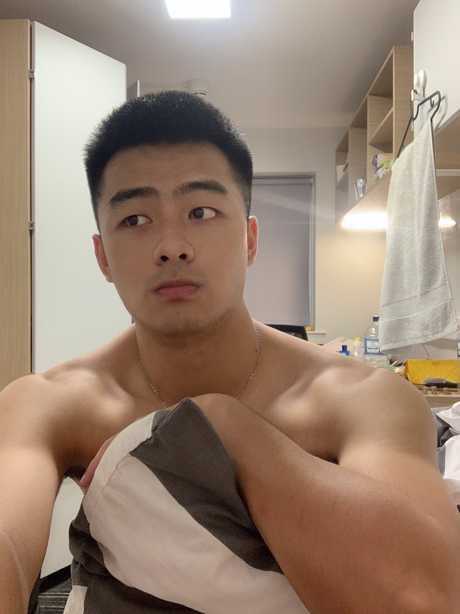 Hunker50054218's tweet photo. 推特有时候真的是 很多评论都好想回 但是回了会当成推文发出去 真的好害羞哦…… https://t.co/MiubLVPosY
