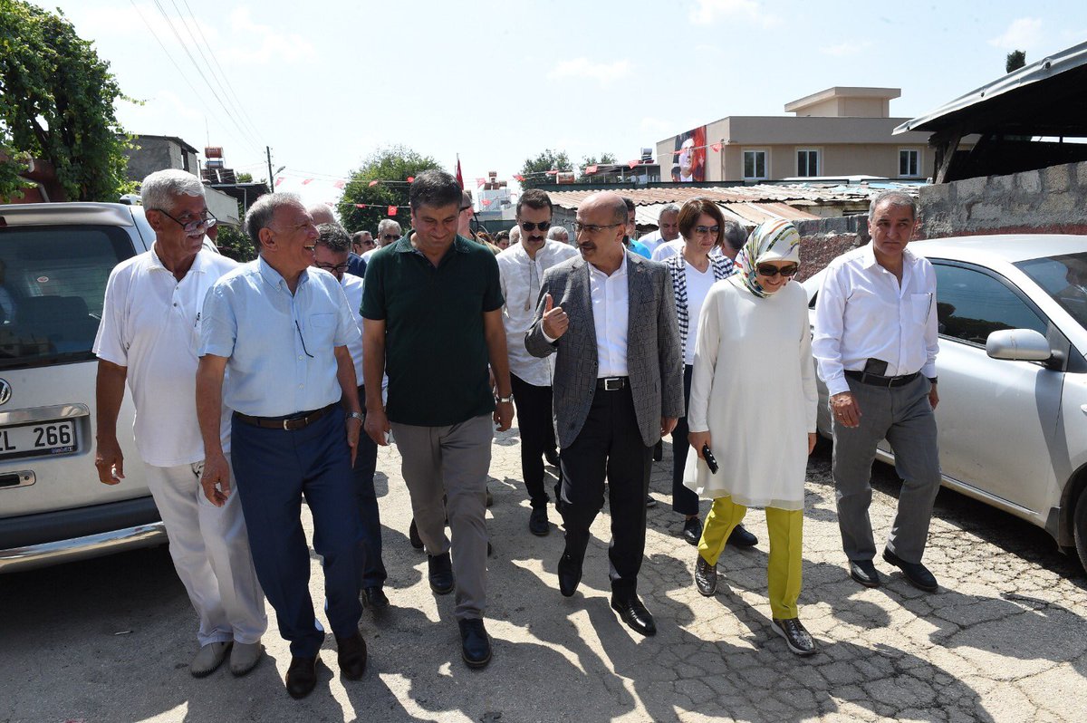 Belediye Başkanımız Sn. Akif Kemal Akay, Adana Valimiz Sn. Mahmut Demirtaş’la birlikte kırsaldaki kadınların refah düzeyinin artırmasında büyük rol oynayacak olan Kınalı Eller Kooperatif binasının açılışını gerçekleştirdi. <a href="/akifakay01/">Akif Kemal AKAY</a>