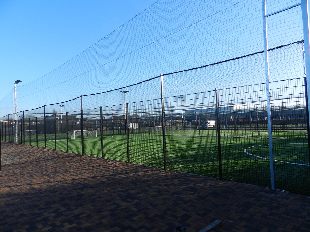 BCPHub's tweet photo. ⚽️ 3G PITCHES AVAlLABLE FOR HIRE ⚽️

SMALL SIDED PITCHES IN CAGES 

Slots currently most days but filling up quickly. Prices start from £20 with max price £35. CHEAPEST PRICES LOCALLY

Act fast to get your winter training slots in.
Call 01902 475105 to book. https://t.co/DzgLec4tpy
