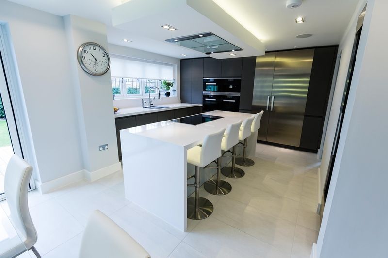 intervari's tweet image. How about a beautiful kitchen to go with your beautiful home? Here's one we completed in Berkhamsted. See our full gallery here: buff.ly/2KARZ1J #interiordesign