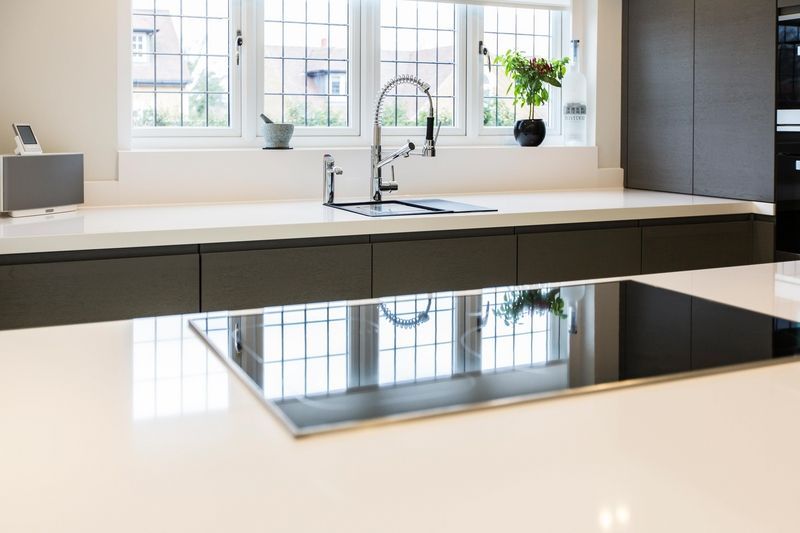 intervari's tweet image. How about a beautiful kitchen to go with your beautiful home? Here's one we completed in Berkhamsted. See our full gallery here: buff.ly/2KARZ1J #interiordesign