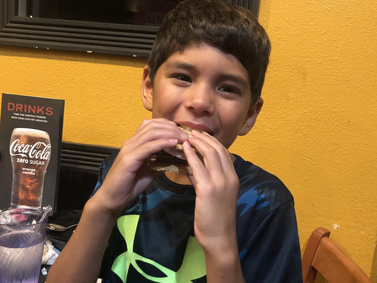 omlbrouse's tweet photo. Celebrating a Great 1st week of school for the kids! Let’s have S’more great weeks! #relationshipiskey #handsonfun #myfavoritestudents https://t.co/lFS0srdwOc