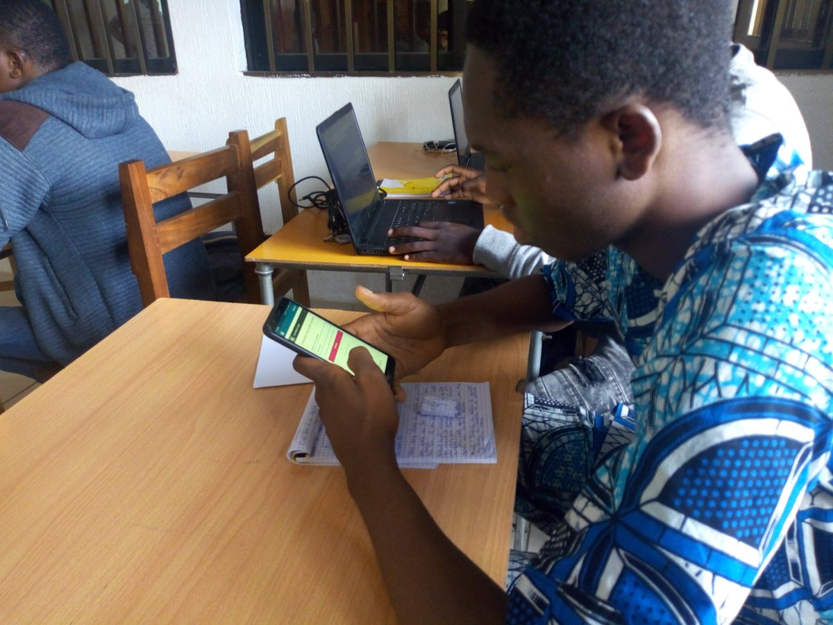 ab_benin's tweet photo. La dernière journée de notre #Workshopblogging est aussi axée sur la pratique. Les participants créent, chacun et chacune, un blog sur lequel ils veulent se faire entendre. Certains d'entre eux vont concilier leurs activités de blogging avec celles professionnelles.
#BlogDay229 https://t.co/1Mfgm3YIPw
